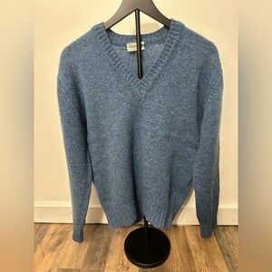 100% wool women’s vintage Shetland sweater from Scotland